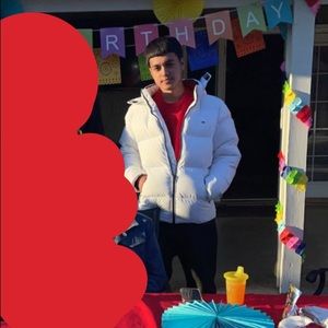 Meet your Posher, Tommy